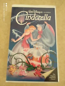 Walt Disney's Classic Cinderella Movie VHS Tape - Black Diamond The Classics - Picture 1 of 4
