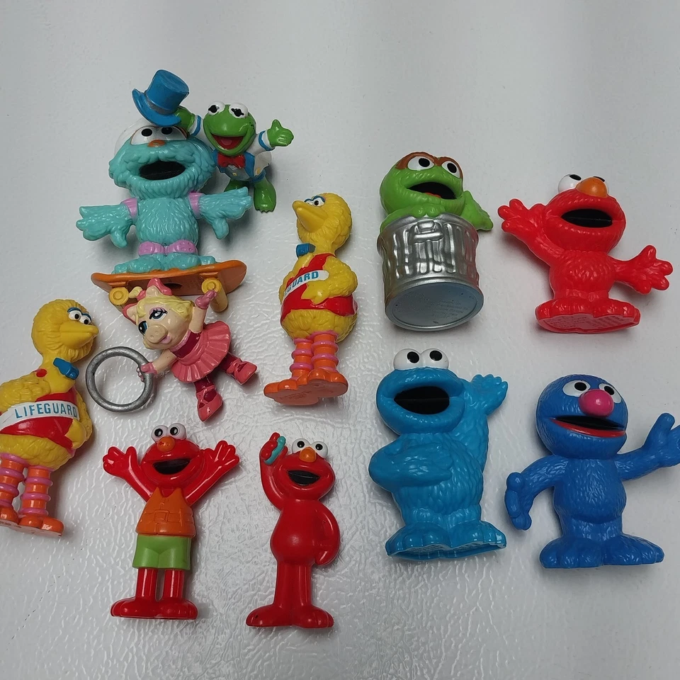 Lote De 11 Figuras De Colección Muppets Plaza Sésamo PVC Oscar Elmo Hasbro Kermit Foto 1 de 4