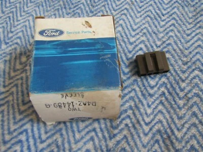 NOS 1974 - 1993 FORD MUSTANG THUNDERIRD LTD WINDSHIELD WIPER MOTOR PLUG - Image 1 of 3