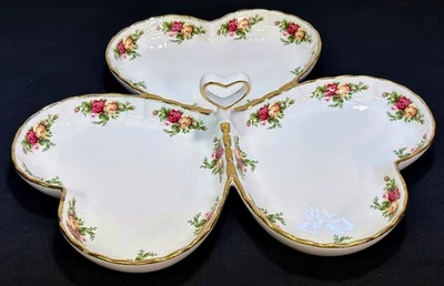 Royal Albert Vintage 1962 Old Country Roses from the Heart 3-Part Candy Dish - Image 1 of 4