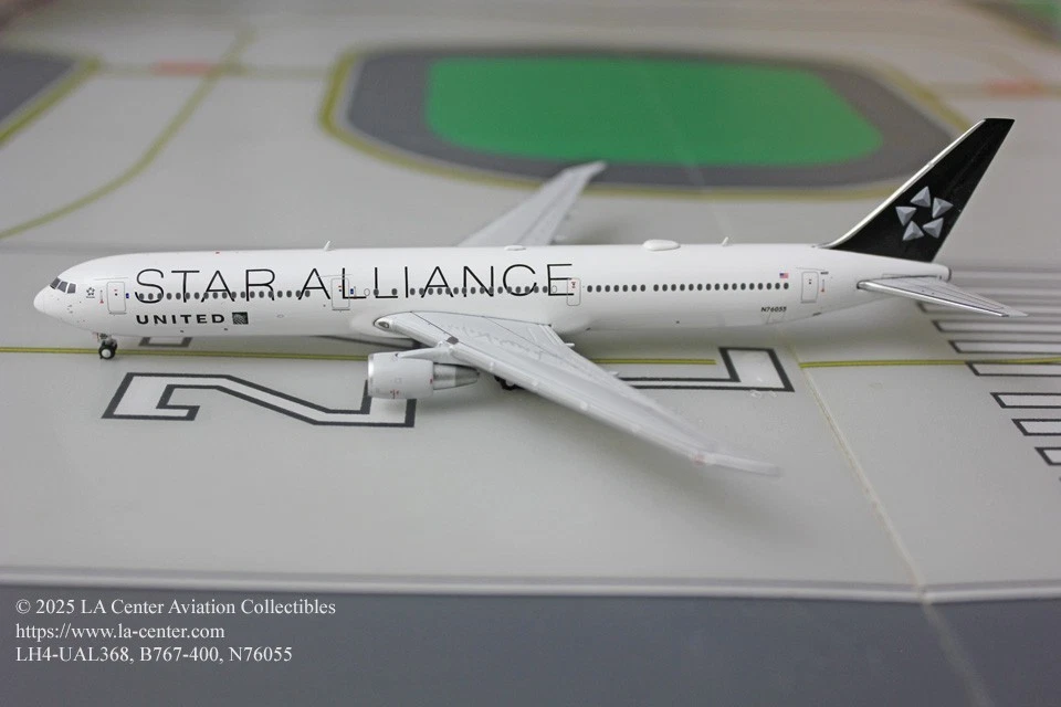 JC Wing United Airlines Boeing 767-400 Star Alliance Color Diecast Modelo 1:400 Foto 1 de 1