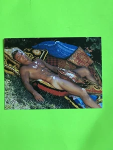 Vintage Gianni Versace Postkarte aus Do Not Disturb Sammlung 1997 männliches Model - Bild 1 von 2