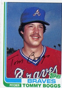 1982 Topps #61 Tommy Boggs Excellent