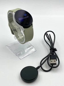 Samsung Galaxy Watch4 Smart Watch Silver/Olive S/M 20mm - Picture 1 of 17