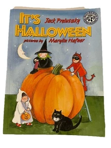 It's Halloween by Jack Prelutsky (1996, Trade Paperback) Classic Poetry - Picture 1 of 5