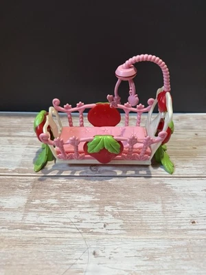 2008 Strawberry Shortcake Berry Lil Babies Crib - Image 1 of 4