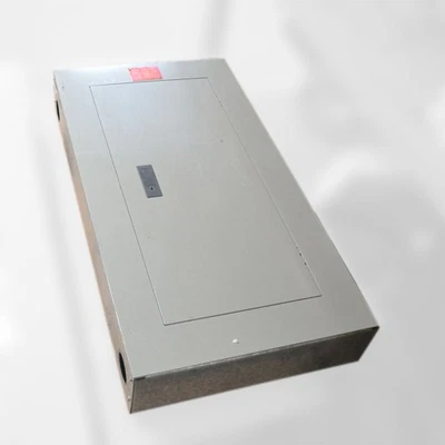 Caja panel Siemens S3C30ML225FTS 225A 208Y/120 3PH4W + interruptores Foto 1 de 4