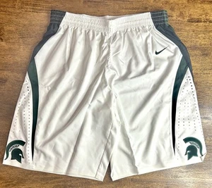 NUOVO Nike Michigan State Spartans Team Issued pantaloncini autentici MSU taglia 38 +2 foto - Foto 1 di 5
