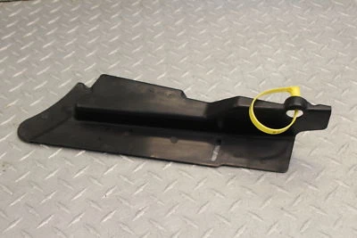 Harley-Davidson Dyna Street Bob 2010 EFI FXDBI protector de correa de transmisión inferior  Foto 1 de 4