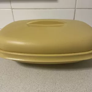 Tupperware Microwave Vegetable Steamer, Harvest Gold & Beige - Vintage - Picture 1 of 7