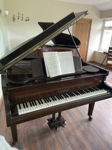 baby grand piano used - Picture 1 of 8
