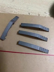 1 Stück Sonderanfertigung Titanlegierung TC21 Back Spacer für Rick Hinderer XM18 3,5" - Bild 1 von 5