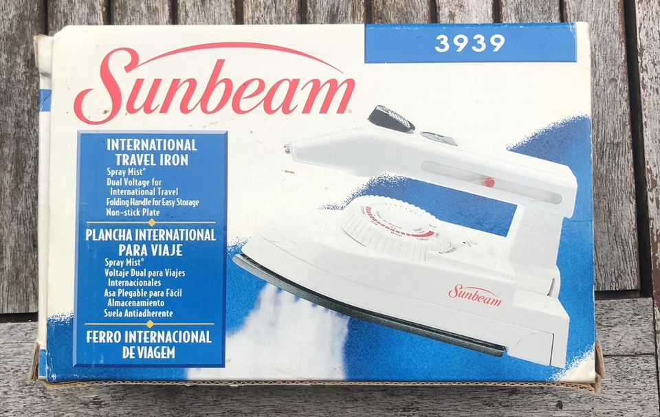 Plancha de Viaje a Vapor Doble Voltaje Sunbeam Modelo 3939 Compacta Nueva Caja Abierta. Foto 1 de 1