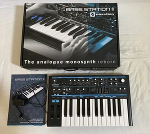 Novation Bass Station II Mono-Synthesizer Neuwertig + org. Netzteil - Bild 1 von 1