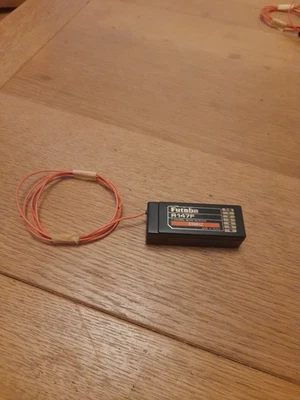 Futaba 35 MHz 7 Ch Receiver R147f - Image 1 of 4