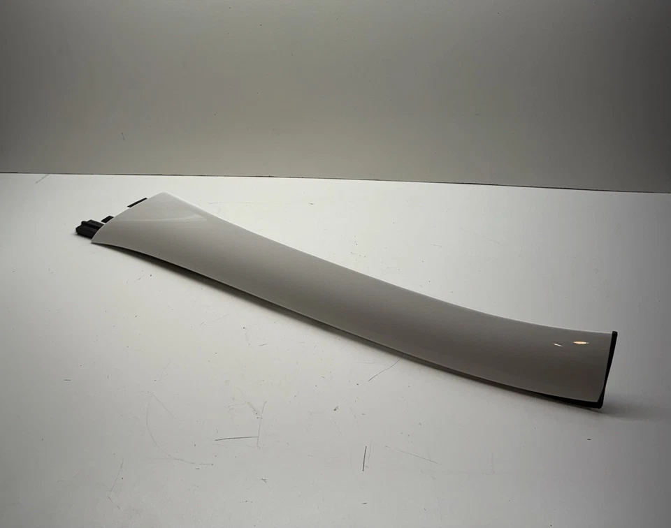 98-03 Mercedes W208 CLK320 CLK430 Parabrisas Lado Derecho Pilar Moldura OEM Foto 1 de 4