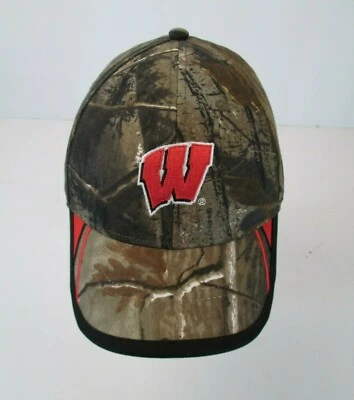 Gorra camuflada ajustable de tejones de la Universidad de Wisconsin NCAA  Foto 1 de 4