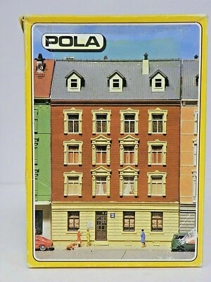 POLA N SCALE U/A "PRIVATE BANK" PLASTIC MODEL KIT #340  "N" SCALE UNASSEMBLED - Image 1 of 3