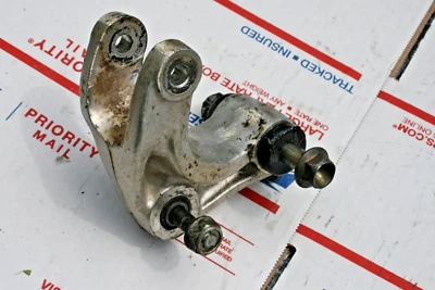 Honda XR200 1986-87 OEM MONO AMORTIGUADOR SOPORTE Foto 1 de 3