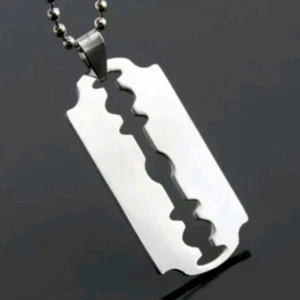 Razor Blade Necklace Pendant Charm Horror Heavy Metal Punk Rock Halloween Gift - Picture 1 of 2