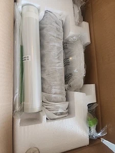 FOODSAVER FM2053-35 VACUUM SEALER MACHINE WITH STARTER BAGS & ROLLS New In Box - Picture 1 of 3