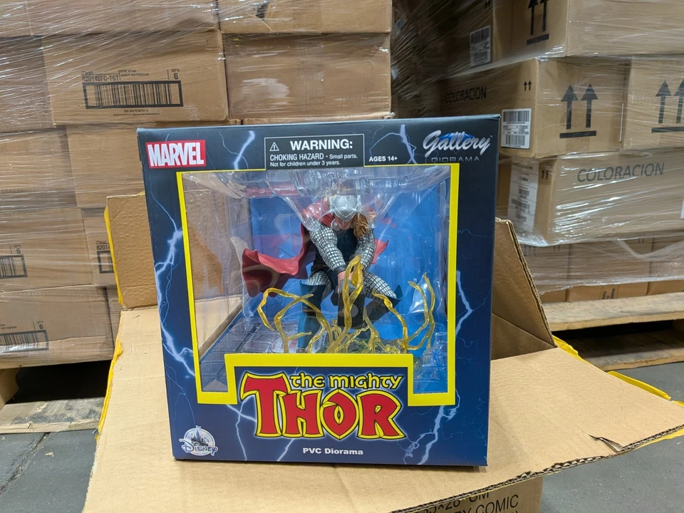 Diamante Marvel Select Gallery El Poderoso Thor Estatua Diorama Foto 1 de 2