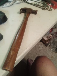 Martillo de garra pequeño vintage con mango de madera - Imagen 1 de 7