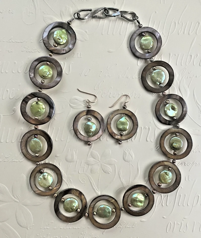 Набор ожерелье и серьги из диска перламутровая раковина — зеленый жемчуг для монет - Изображение 1 из 4