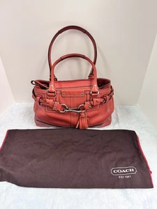 Bolso de Hombro COACH Hampton Carryall F13084 Borla Trenzada Cuero Guijarro Rojo - Imagen 1 de 12