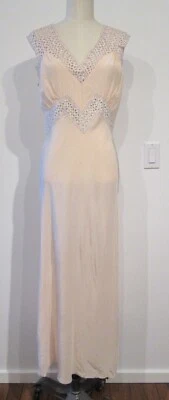 VINTAGE WOMENS SLIP 1930S TO 40S RAYON SILKY EYELET LACE RADELLE PINK SZ 36 F29 - Image 1 of 4