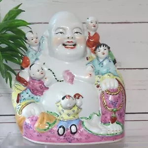 Estatuilla colorida grande de porcelana de 9" de colección de Buda riendo con cinco niños - Imagen 1 de 16