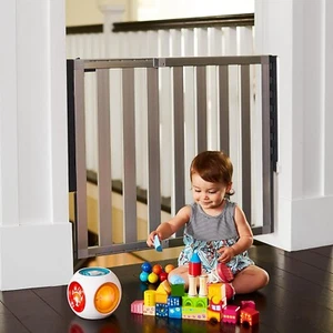 Munchkin® Loft Hardware Mounted Baby Gate for Stairs Hallways Doors New Open Box - Picture 1 of 6