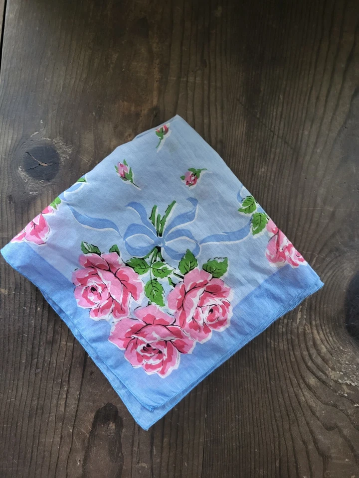 Pañuelo Cuadrado MCM Rosa Azul Femenino Aprox 12" Cuadrado Boda De Colección Foto 1 de 4