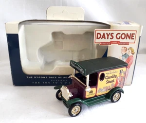 LLEDO DAYS GONE 1920 FORD MODEL T VAN DIECAST QUALITY STREET BOXED DG006166 - Picture 1 of 3