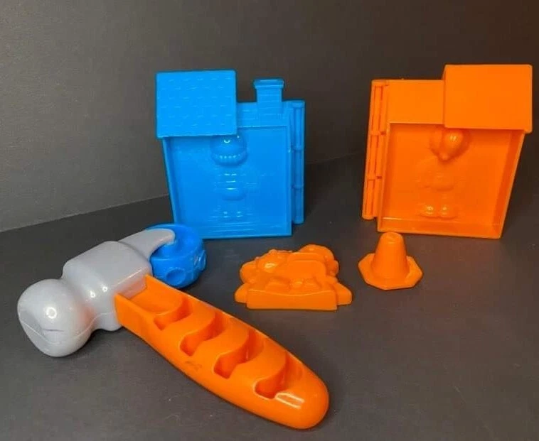 Play-Doh Bob the Builder Playset Hasbro Rare Kids Toy Hammer Tool - Image 1 of 4