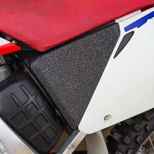 Black Air Box Guards 2002-2007 Honda CR125 Airbox Grip Tape Decal CR 125 125R - Foto 1 di 3