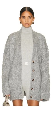 Cárdigan de punto con cable Helsa Serena en gris jaspeado de Revolve / FWRD - AGOTADO Foto 1 de 4