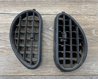 98-07 Ford Econoline Van E150 E250 E350 Center Dash Air Vent Set OEM Black - Image 1 of 3