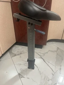 True Fitness Seat Post With Bike Seat Mode: U ES 900-4 - Picture 1 of 6