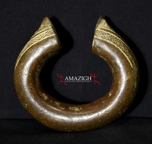 Antique Massive Lobi-Dagara Fighting Bracelet – Burkina Faso - Rare Item - Picture 1 of 7