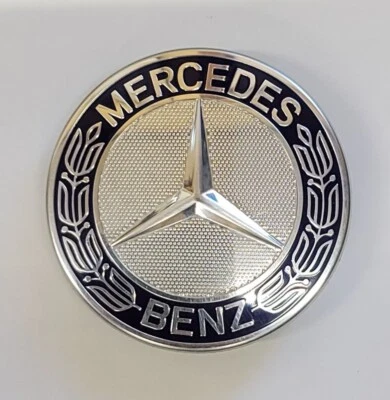 Emblemas de tampa de cubo de roda de liga leve azul royal Mercedes Benz CLA250 (2) FABRICANTE DE EQUIPAMENTO ORIGINAL 1714000125 - Imagem 1 de 4