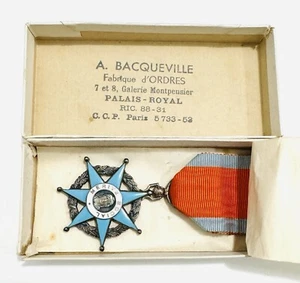 WWI Medal Knight Order of Social Merit Award FRANCE French - Picture 1 of 7