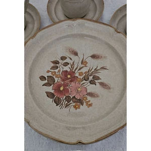 Vtg. Sunmarc Endura Collection Festive Stoneware Dinner Set (12 pieces) EUC - Picture 1 of 7