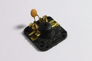 Märklin E386940, Nueva placa de cepillo de cubierta de motor para muchas locomotoras digitales de 5 polos - Imagen 1 de 3
