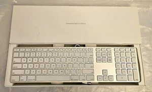 Genuine Apple A1243 WiredStandard USB Keyboard iMac Mac Pro iMac Mini w/ Box - Picture 1 of 3
