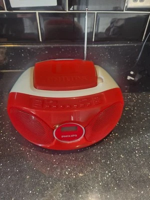 Phillips AZ215R/05 Red And White Portable Radio *TESTED* (N) - Image 1 of 4