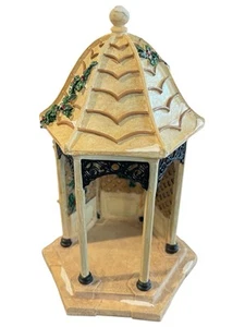 Department 56 ‘Village Gazebo’ 52652 Retired - Picture 1 of 8