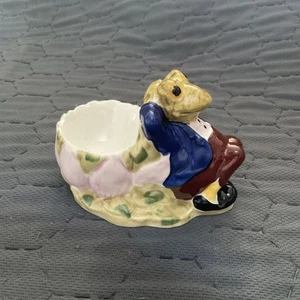 Elizabethan Staffordshire Pottery Eggcup Unused Fab Condition. Toad/Frog ~ Rare - Picture 1 of 7