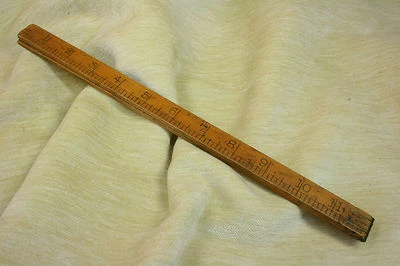 Medidor plegable simple. Metro plegable simple S.XX Foto 1 de 4