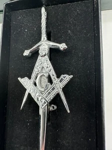 Stunning Chrome Finish MASONIC Kilt Pin only £9.99 in stock - Picture 1 of 3